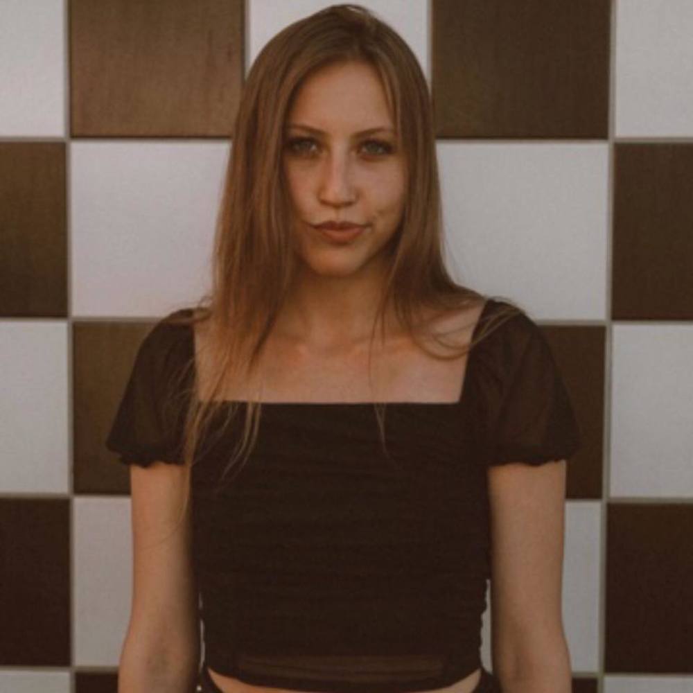 Meet your Posher, Alissa